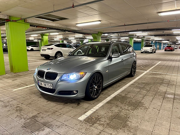 BMW 318d 4 of 30