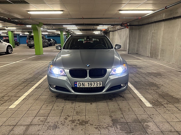 BMW 318d 2 of 30