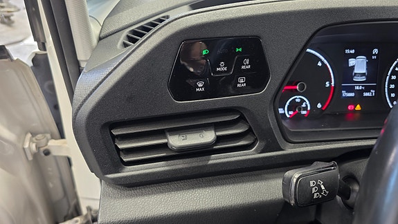 Volkswagen Caddy 16 of 30