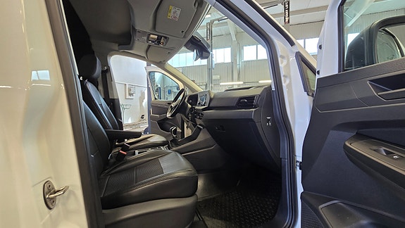 Volkswagen Caddy 28 of 30