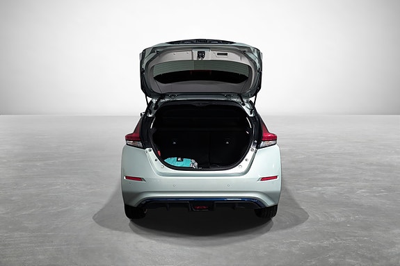 Nissan Leaf 8 of 25