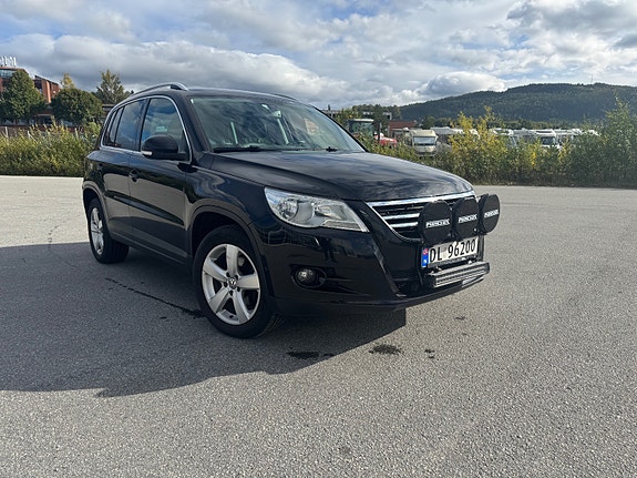 Volkswagen Tiguan 5 of 30