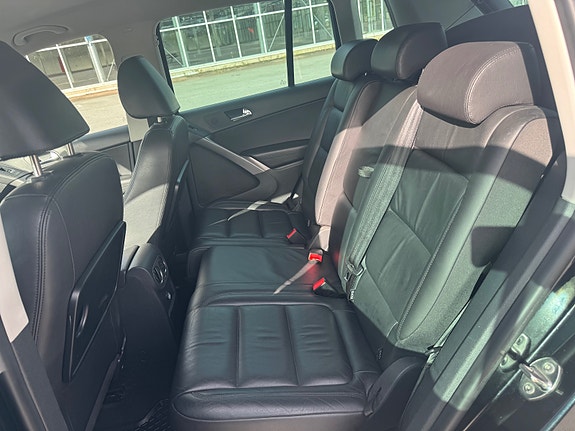 Volkswagen Tiguan 24 of 30