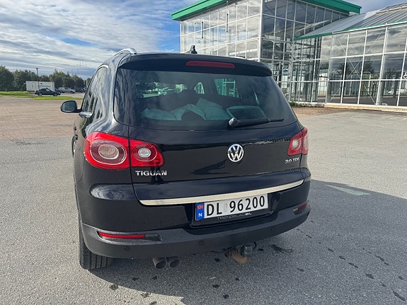 Volkswagen Tiguan 11 of 30