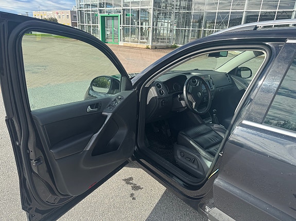 Volkswagen Tiguan 15 of 30