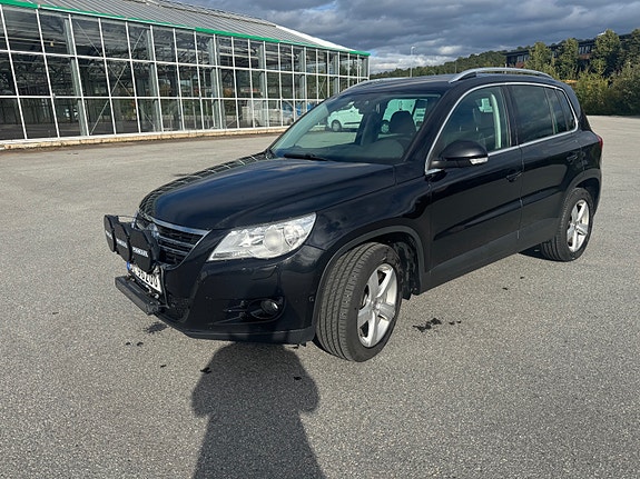 Volkswagen Tiguan 2 of 30