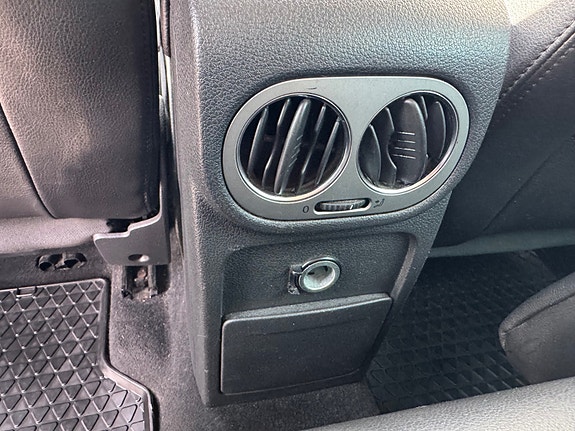 Volkswagen Tiguan 27 of 30