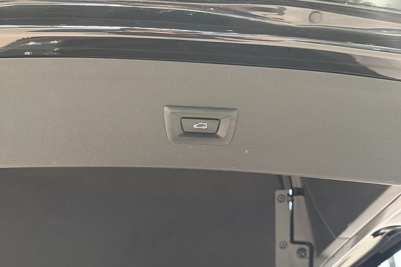 BMW iX 22 of 22