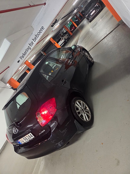 Toyota Auris 4 of 11