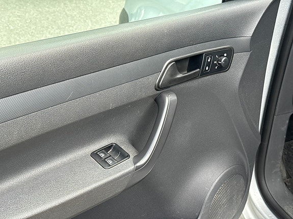 Volkswagen Caddy 19 of 28