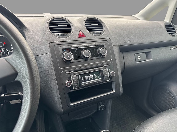 Volkswagen Caddy 16 of 28