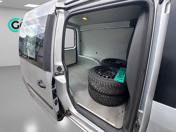 Volkswagen Caddy 25 of 28