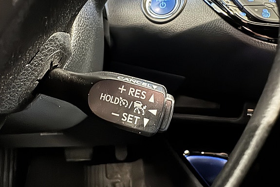 Toyota C-HR 15 of 28