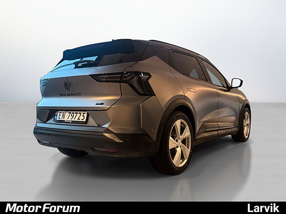 Renault Scenic E-Tech 10 of 24
