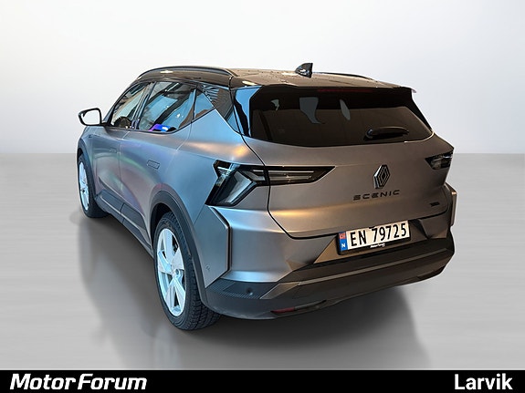 Renault Scenic E-Tech 8 of 24