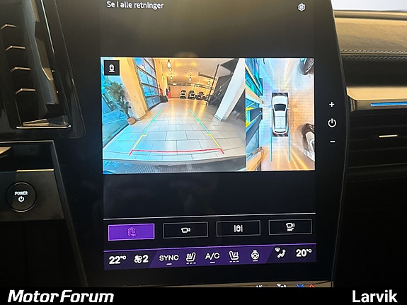 Renault Scenic E-Tech 22 of 24