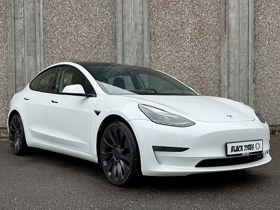 Tesla Model 3 2 of 28