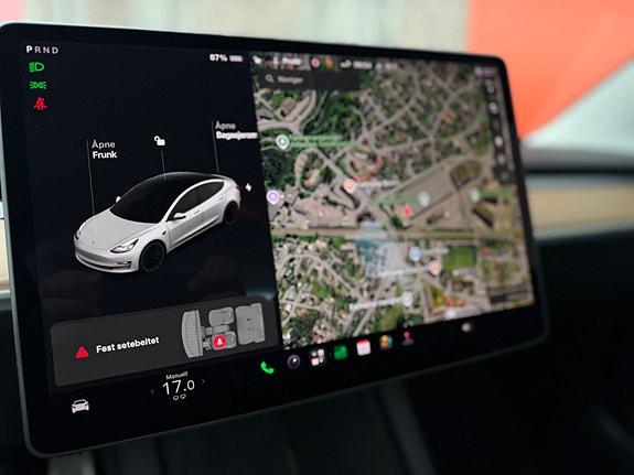 Tesla Model 3 26 of 28