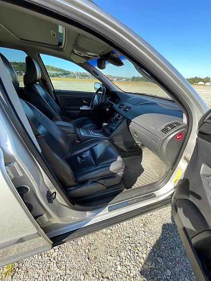 Volvo XC90 6 of 25