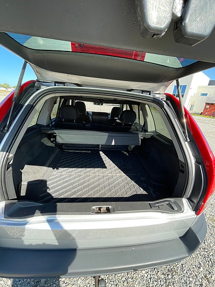 Volvo XC90 3 of 25