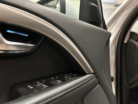 Volvo V70 13 of 30