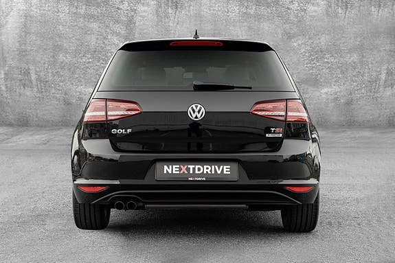 Volkswagen Golf VII 7 of 30