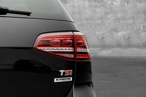 Volkswagen Golf VII 9 of 30