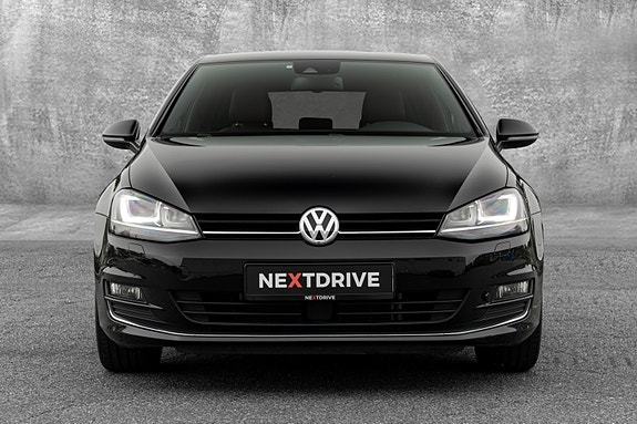 Volkswagen Golf VII 3 of 30