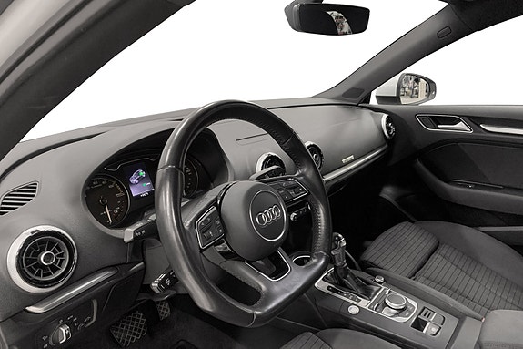 Audi A3 8 of 12