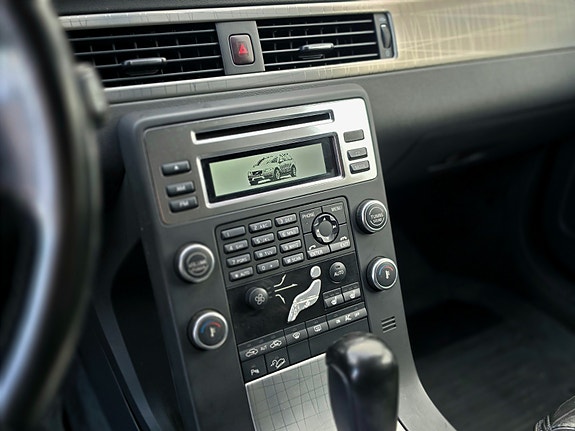 Volvo XC70 17 of 24