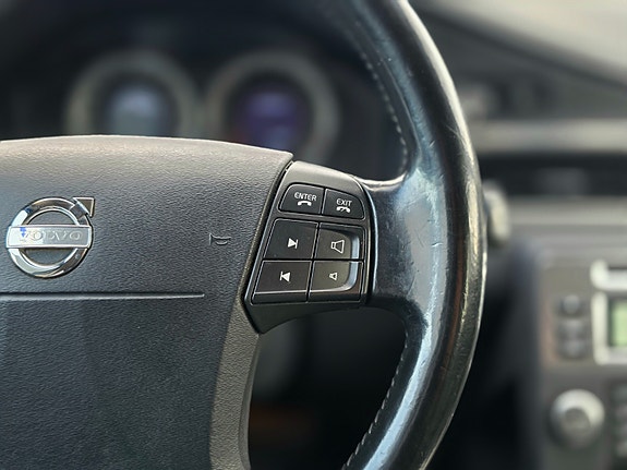 Volvo XC70 12 of 24