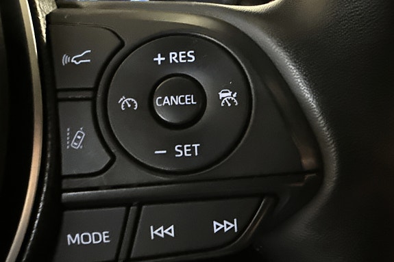 Toyota RAV4 20 of 28