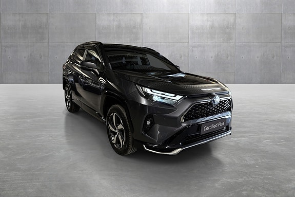 Toyota RAV4 7 of 28