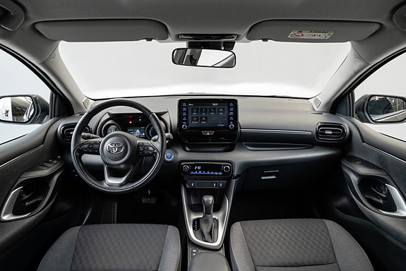 Toyota Yaris 19 of 30