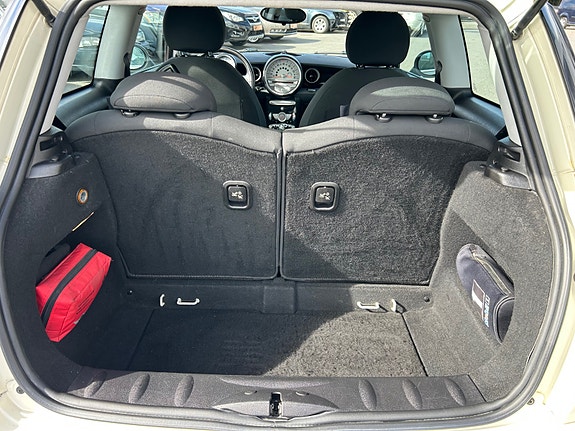 MINI Cooper 20 of 29