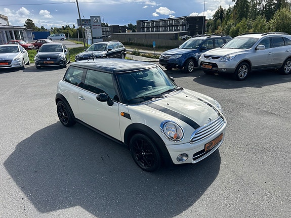 MINI Cooper 7 of 29