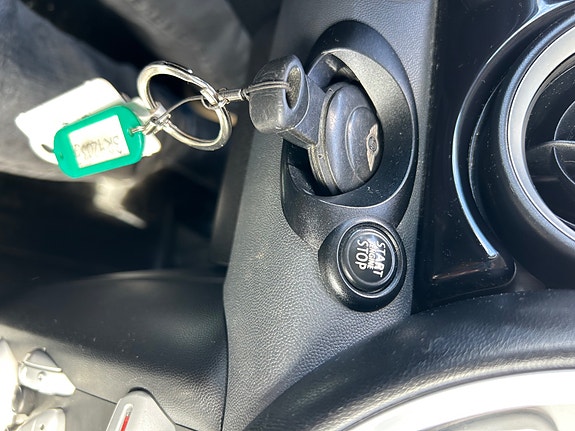 MINI Cooper 29 of 29