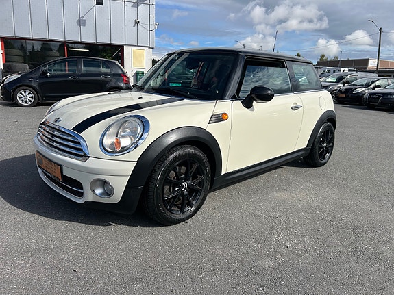 MINI Cooper 12 of 29