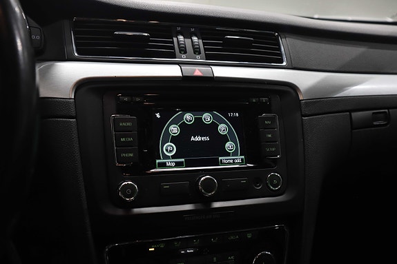 Skoda Superb 14 of 18