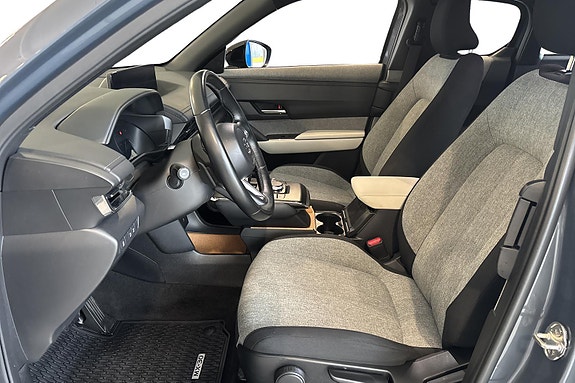 Mazda MX-30 8 of 26