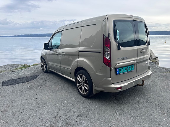 Ford Transit Connect 6 of 8