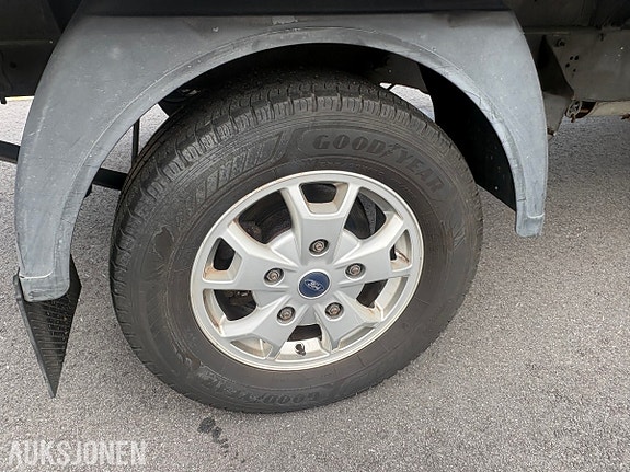 Ford Transit 24 of 25