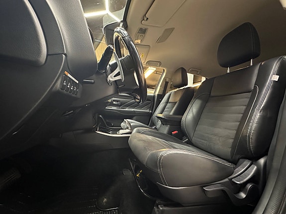 Mitsubishi Outlander 28 of 30