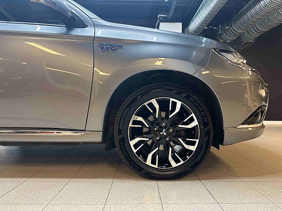 Mitsubishi Outlander 8 of 30