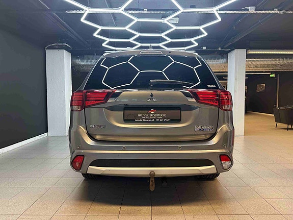 Mitsubishi Outlander 5 of 30