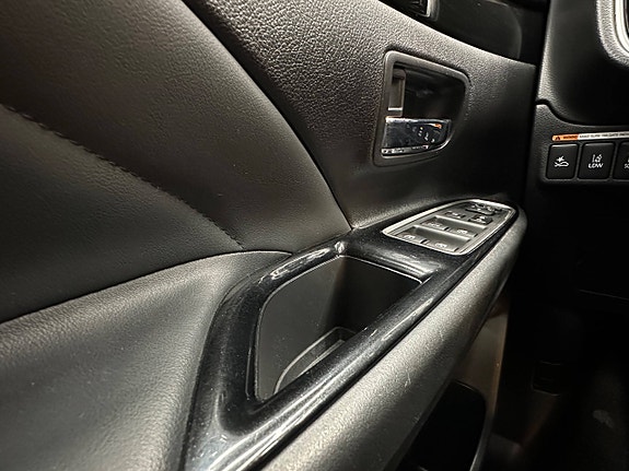 Mitsubishi Outlander 18 of 30