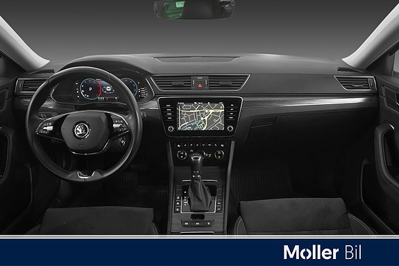 Skoda Superb 10 of 30