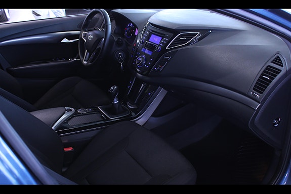 Hyundai i40 12 of 17