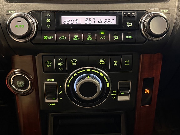 Toyota Land Cruiser 30 of 30