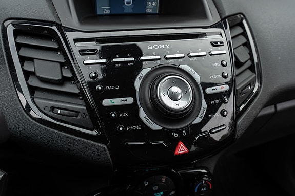 Ford Fiesta 19 of 30